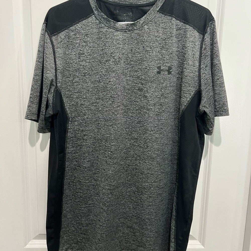Under Armour Gray Heat Gear Short Sleeve Shirt, Sz L